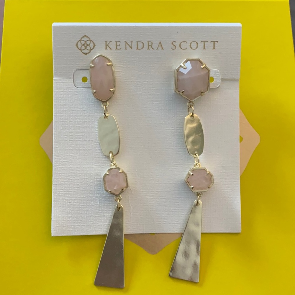 Kendra Scott Earrings - Color bar with 4 rose pink stones. Lightly worn.